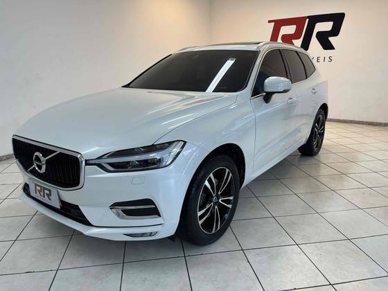 VOLVO XC60 2.0 T5 GASOLINA MOMENTUM AWD GEARTRONIC